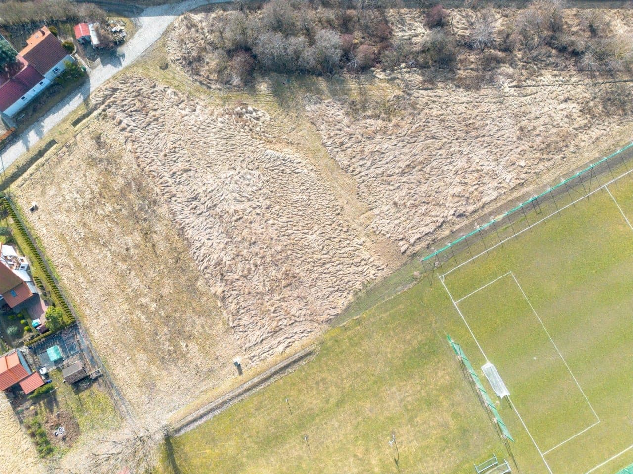 Dwie działki budowlane 1370 i 1154 m² — Lizawice